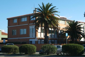 Гостиница B&Beach Cagliari  Кальяри